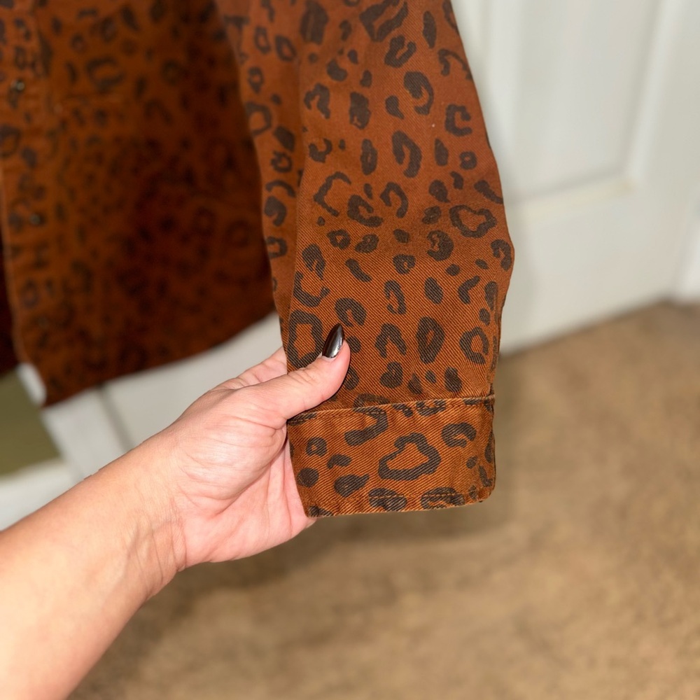 Universal Thread Cheetah Print Jacket - Picture 4 of 7